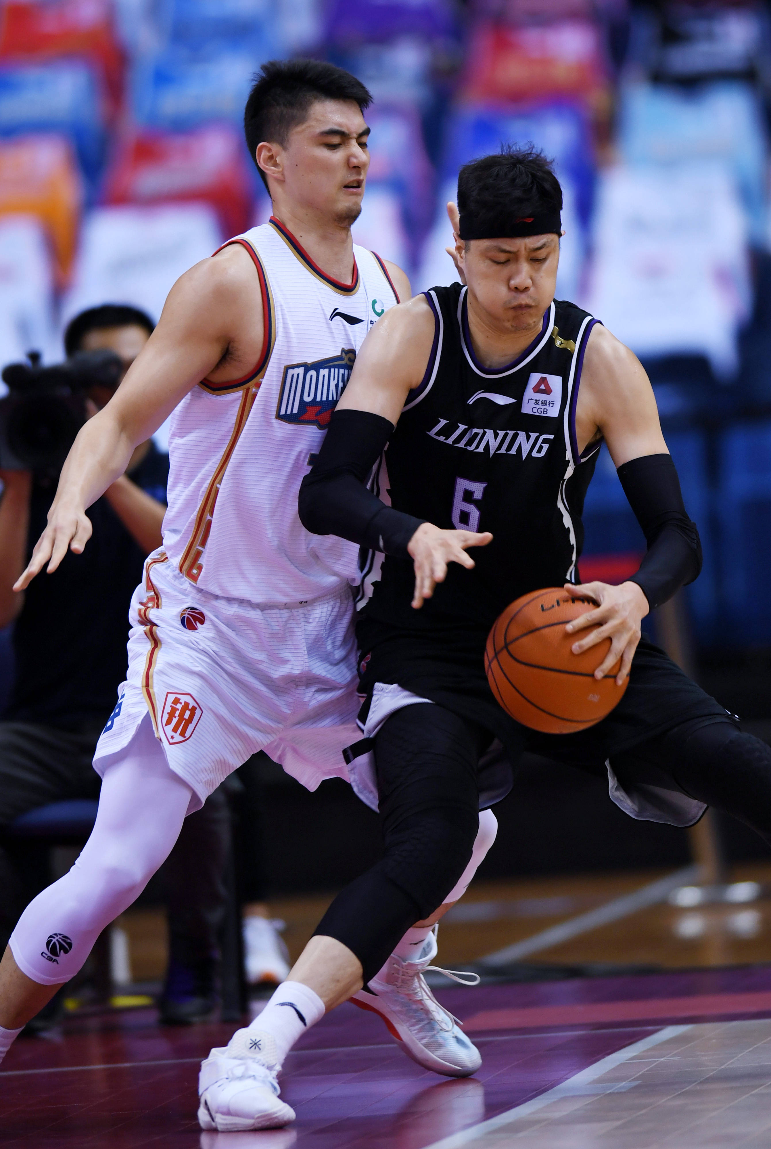 伯顿在挡拆 伯顿在挡拆