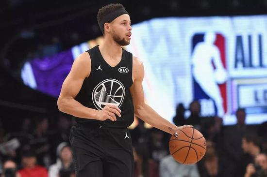 引对方防守 引对方防守