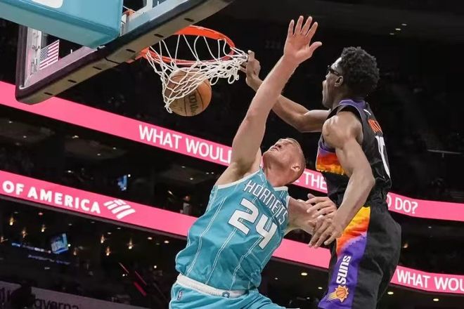 内线巨星的 内线巨星的